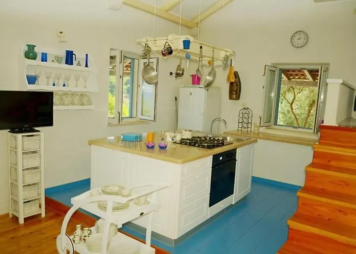 House Nevena Постира