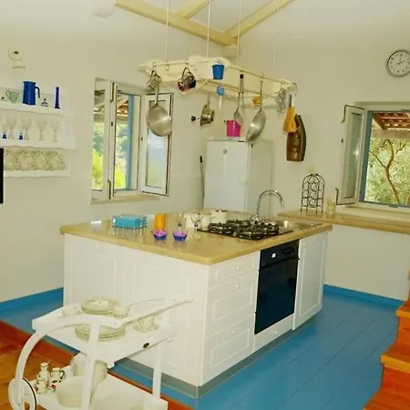 House Nevena Postira