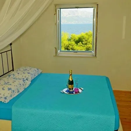House Nevena * Postira